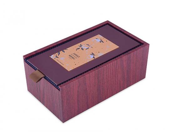 картонная коробка для вина